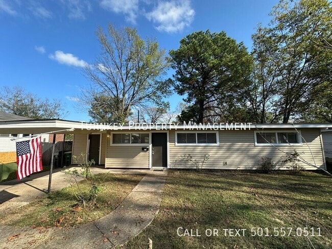 Building Photo - 27 Ivy Dr
