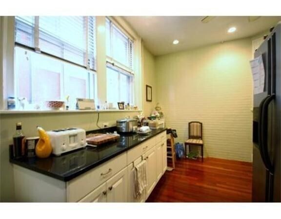 Foto del edificio - 256 Beacon St