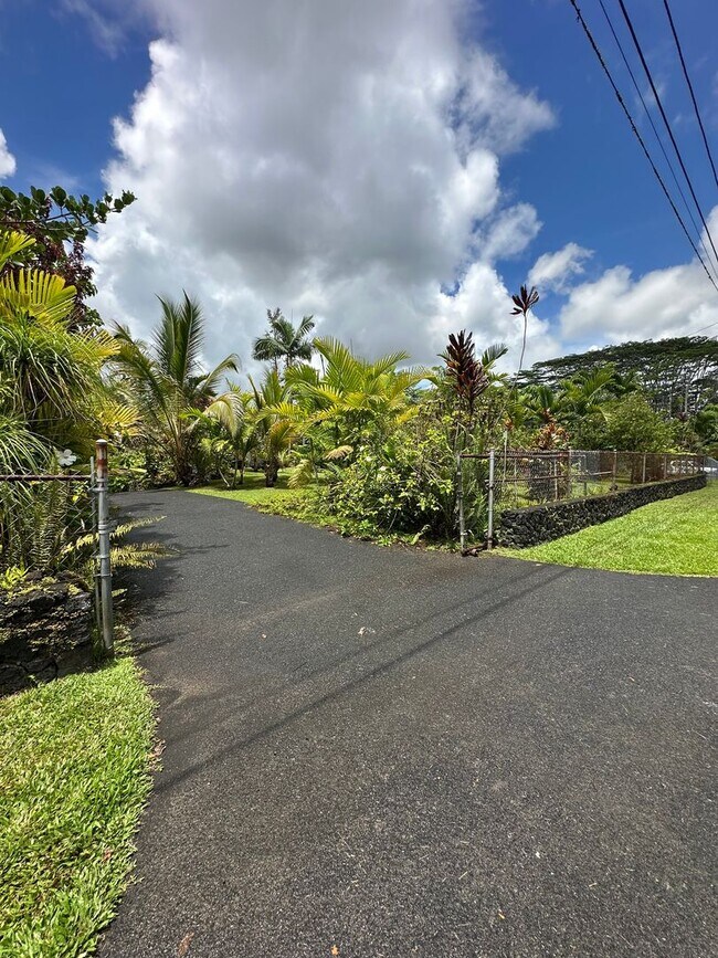 Building Photo - 1bd & 1 1/2 ba Fully Furnished & Move in R...