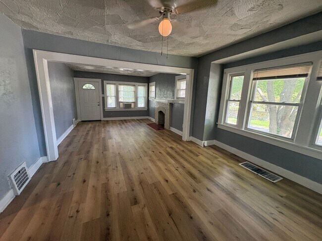 Foto del edificio - 5401 Highland Ave