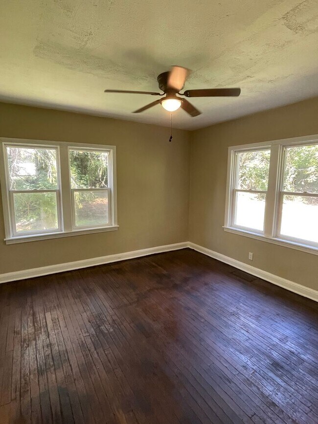 Foto del edificio - 116 Oakland Ave