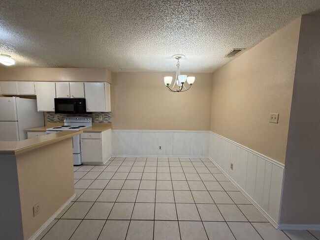 Foto del edificio - 11606 Castle Rock Ct