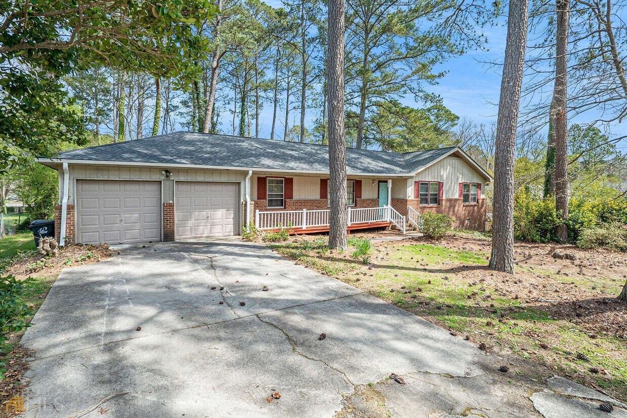 Primary Photo - 3276 Hidden Forest Dr