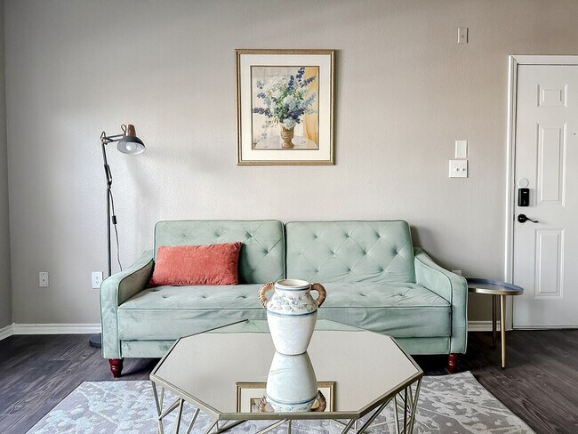 Foto del edificio - 6225 Saratoga Blvd