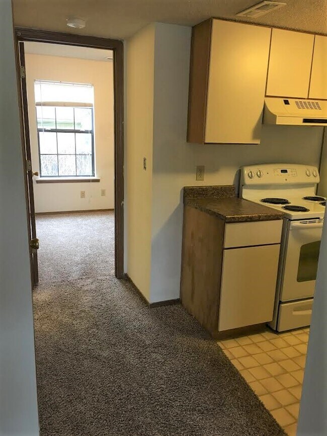 Foto del edificio - 220 Mount Hope Ct