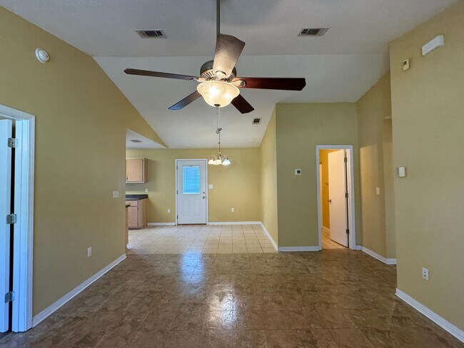 Building Photo - 2870 Aplin Rd