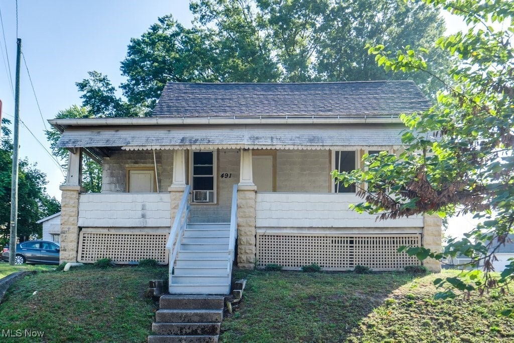 Primary Photo - 491 Allyn St