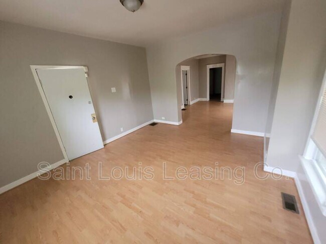 Foto del edificio - 6806 Corbitt Ave