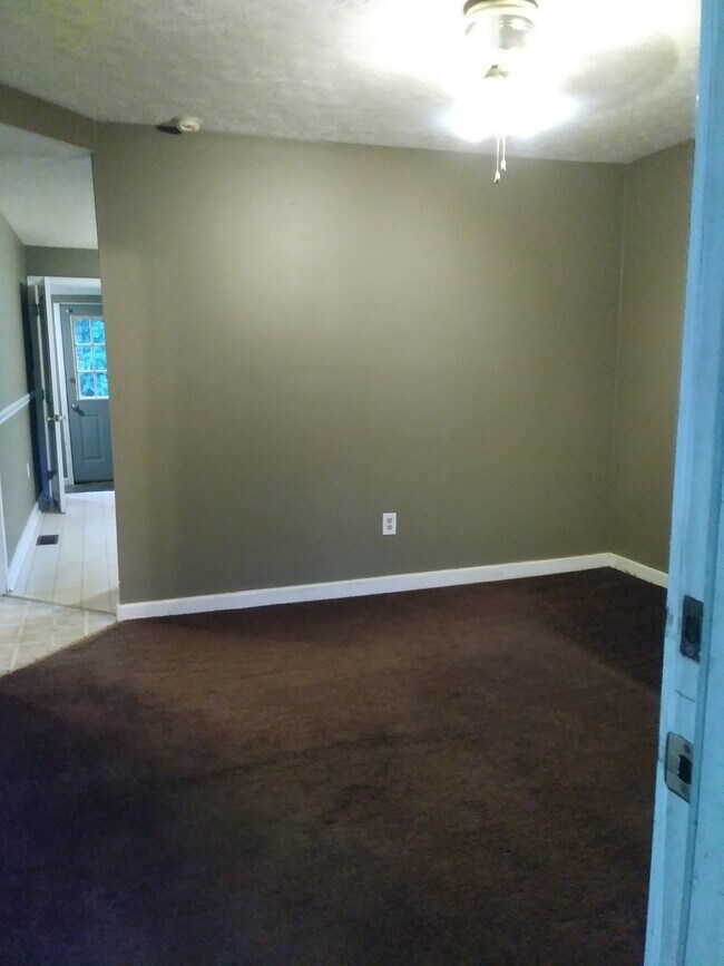 Living Room - 4000 Sunflower Ave