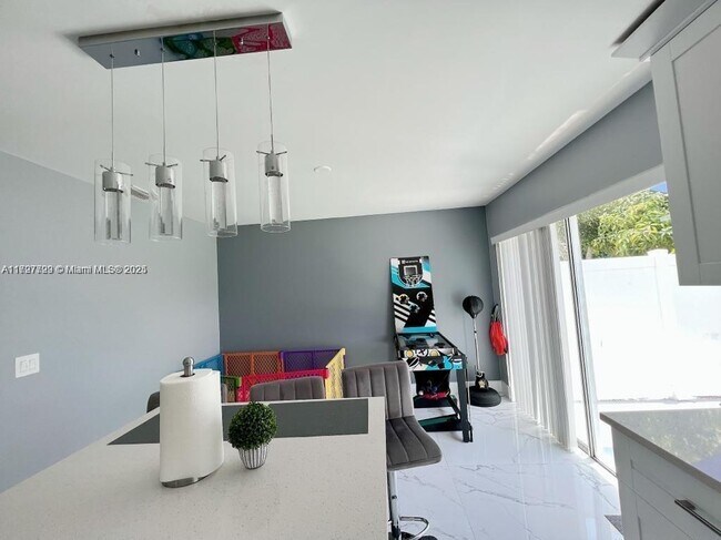 Foto del edificio - 6450 Fern St