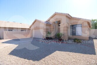 Building Photo - 7074 S Heather Dr