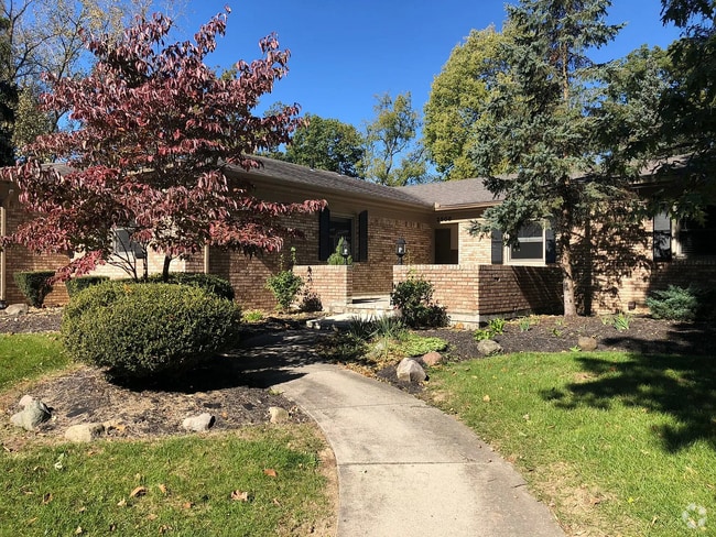 Building Photo - 2508 Dogwood Dr