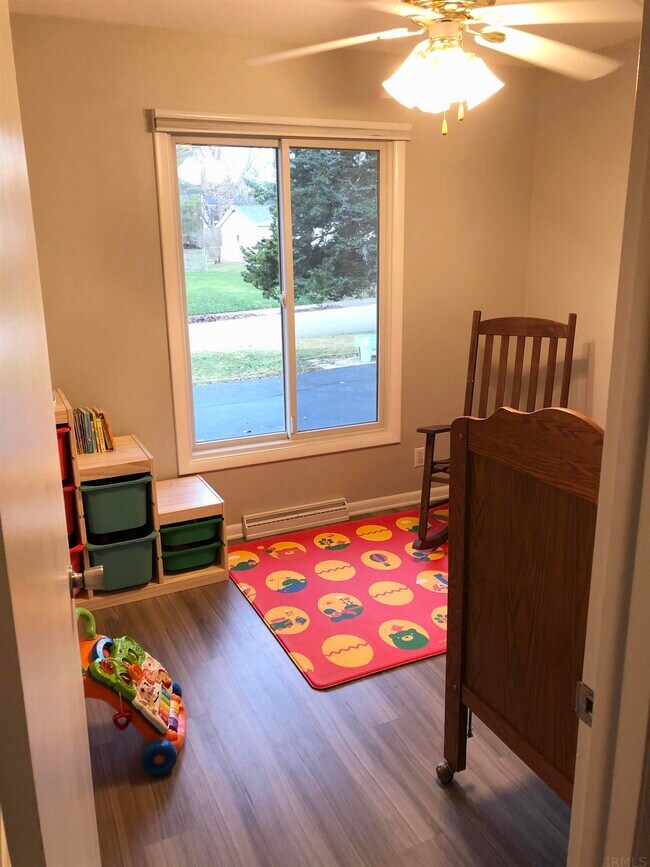 Foto del edificio - 3629 S Kingsbury Ave