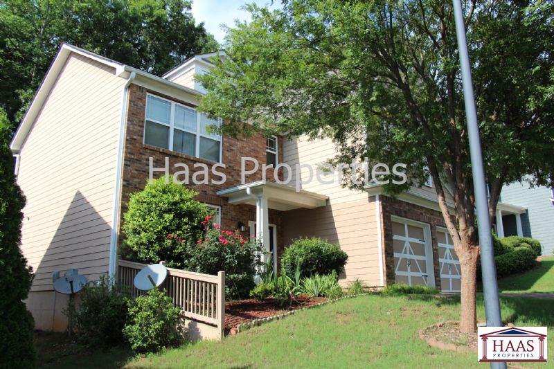 Primary Photo - 123 Stoney Creek Pky