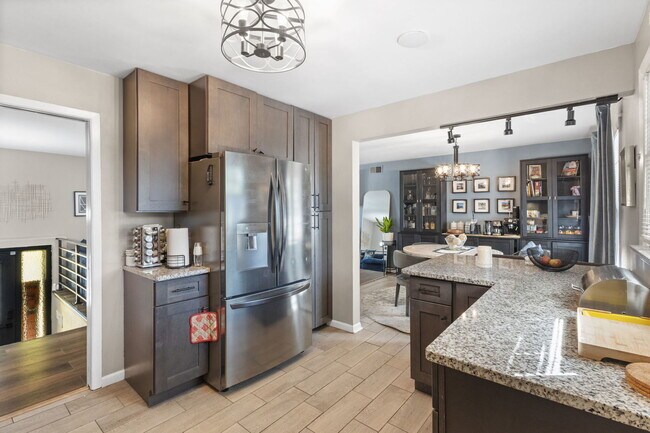 Foto del edificio - 2635 W 94th Pl