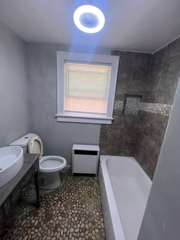 Foto del edificio - 6352 Edward St