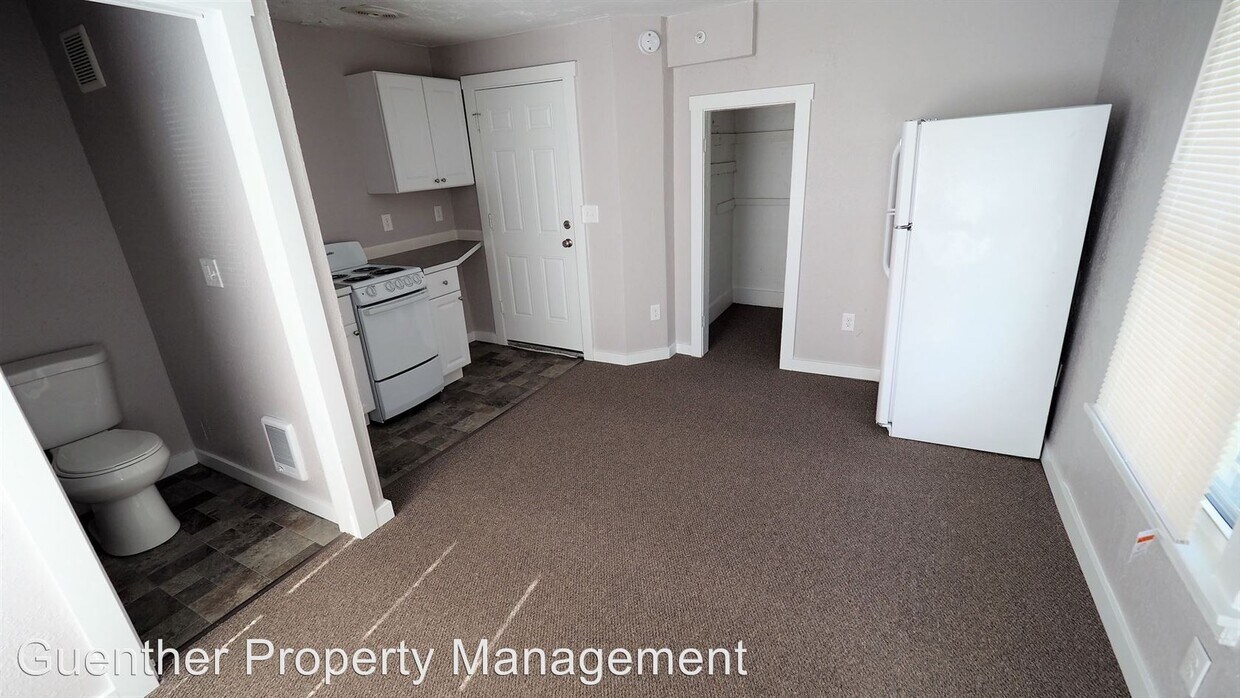 Foto del edificio - 2903 E Olympic Ave