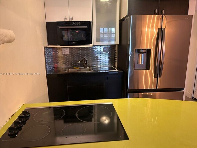 Foto del edificio - 1790 79th Street Causeway