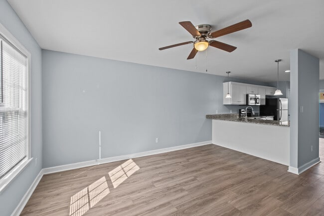 Photo - 1529 Pinebrook Court Townhome