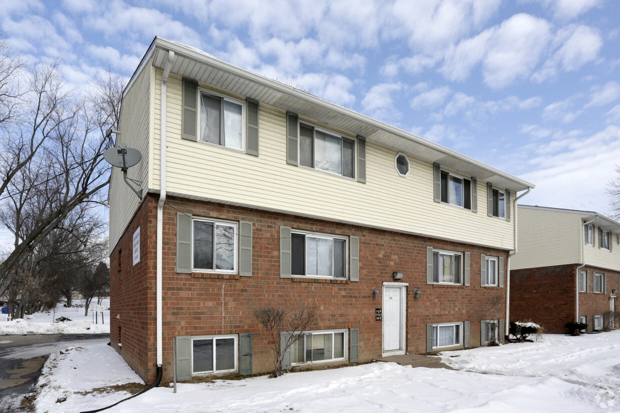 Primary Photo - Hecker Creek Apartments