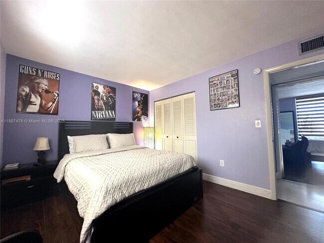 Foto del edificio - 8045 SW 107th Ave