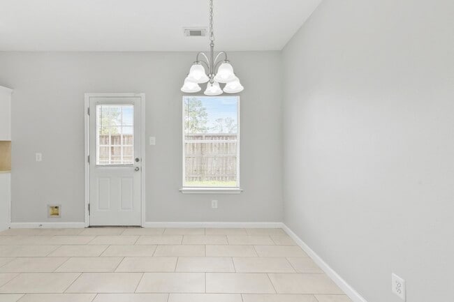 Building Photo - 1611 Hade Meadow Ln