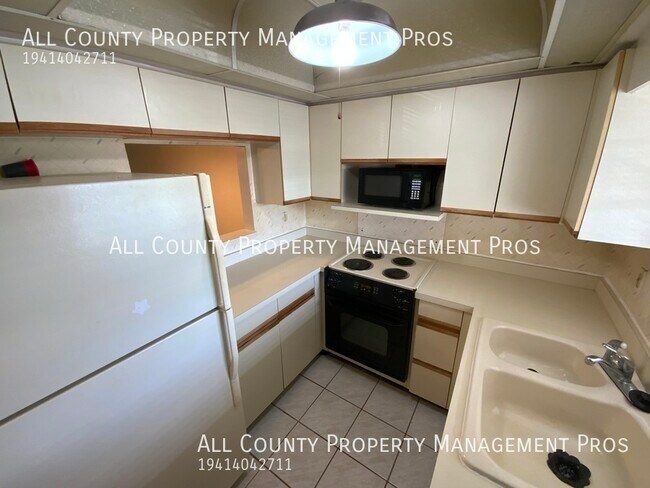 Foto del edificio - 4511 3rd St Cir W