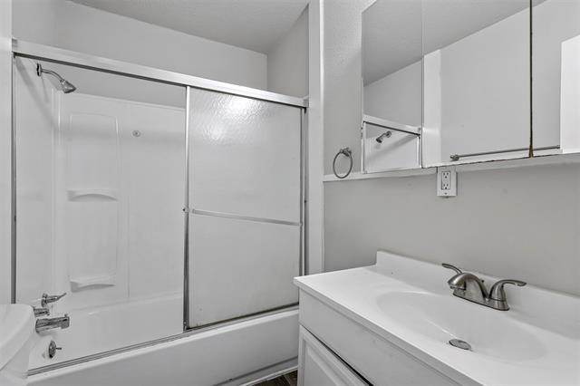 Foto del edificio - 122 Ramsey Ave