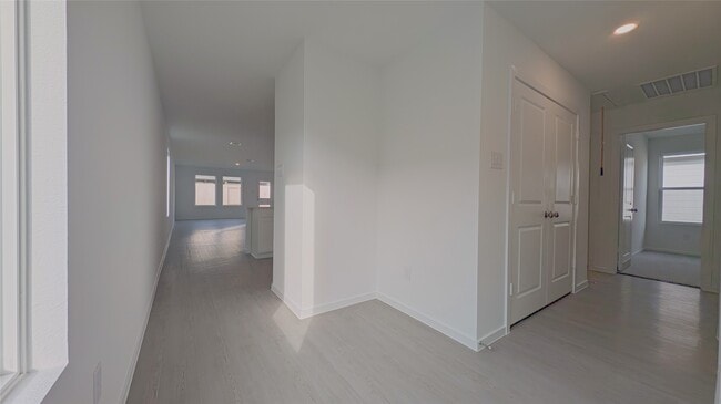 Building Photo - 21527 Cottonwood Mdws Trl