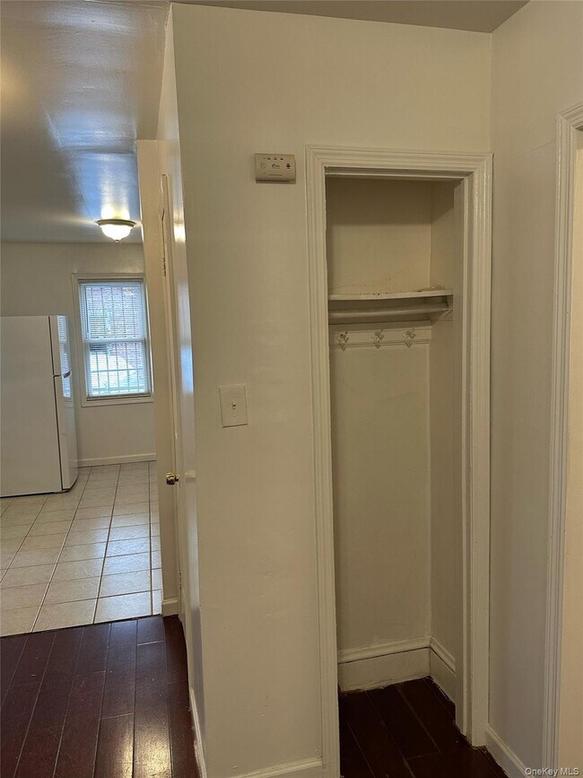 Foto del edificio - 107-09 156th St