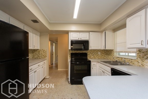 Building Photo - NOW AVAILABLE! 8412 Bedford Ln, Tampa, FL,...