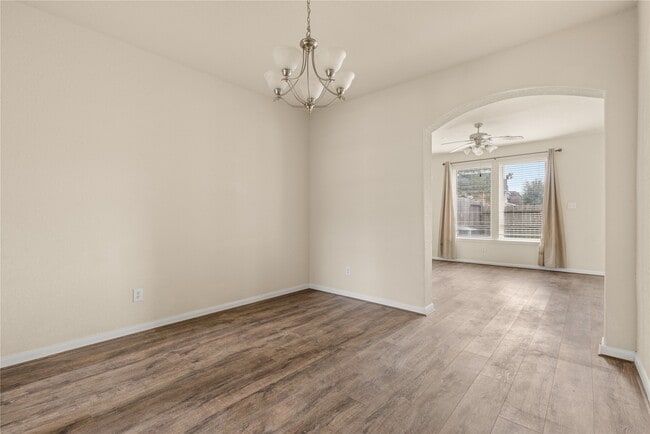 Building Photo - 12918 Iris Garden Ln