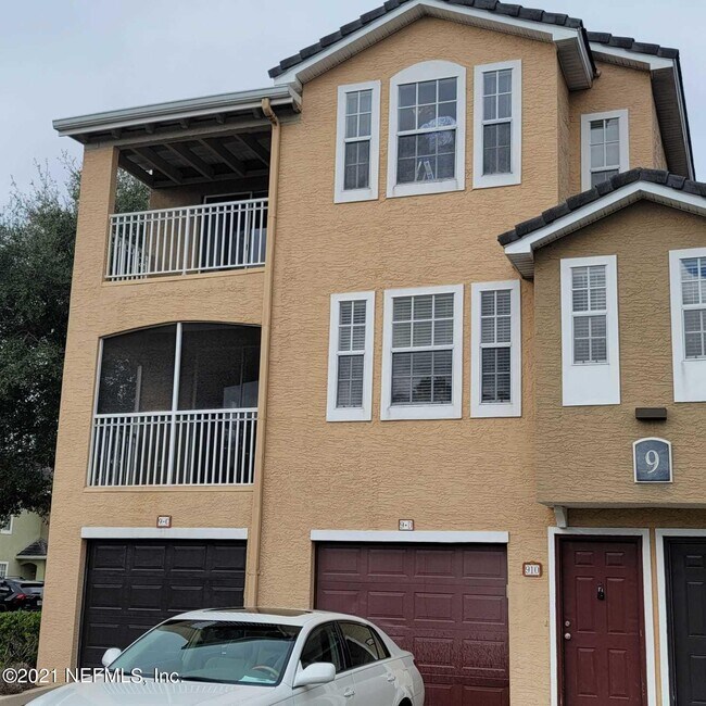 Building Photo - 10075 Gate Pkwy