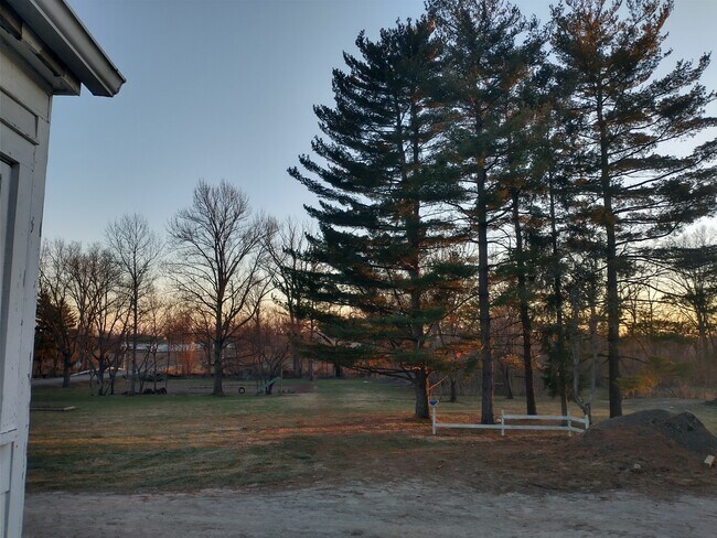 Foto del edificio - 667 N Snyder Rd