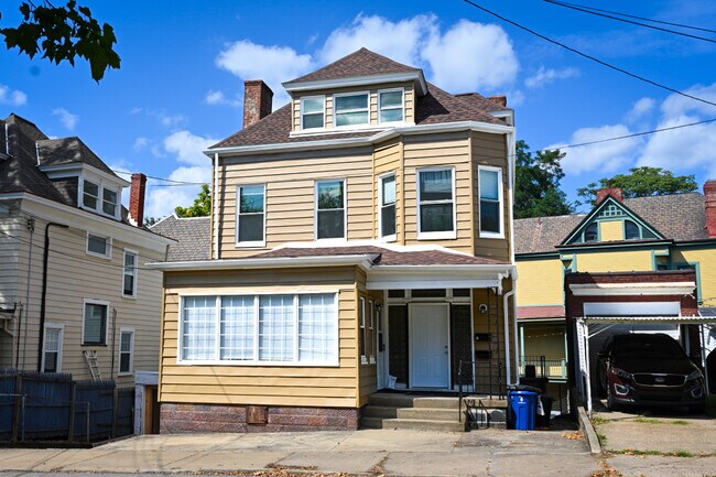 Building Photo - 1 Marshall Rd