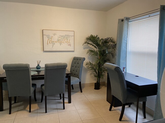 Lovely Dining Table - 1137 NW 30th St