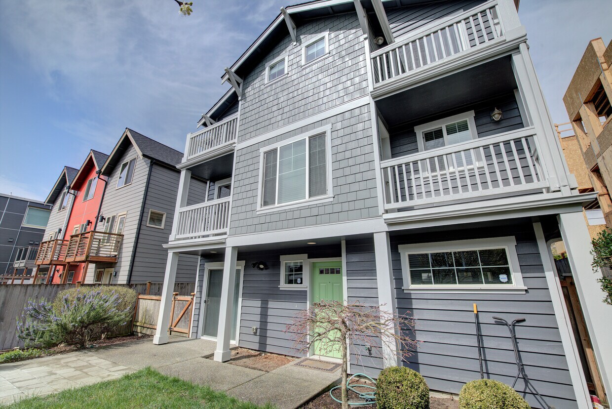 Foto principal - 1539 NW 65th St