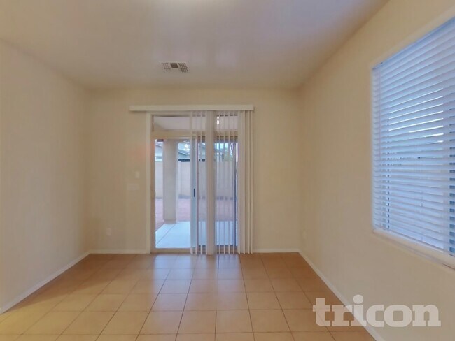 Foto del edificio - 7310 W St Charles Ave