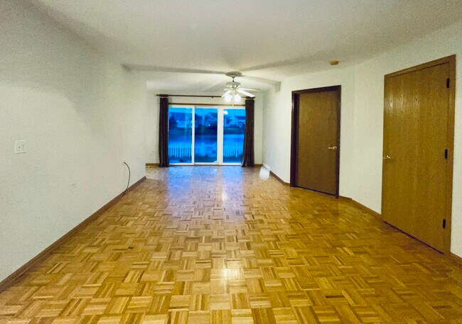 Foto del edificio - 195 Pine Ridge Ln