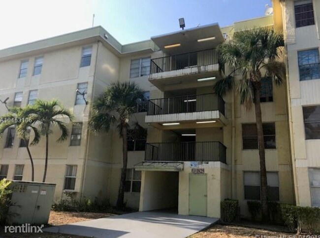 Foto del edificio - 2 br, 1 bath  - 1825 W 56th St