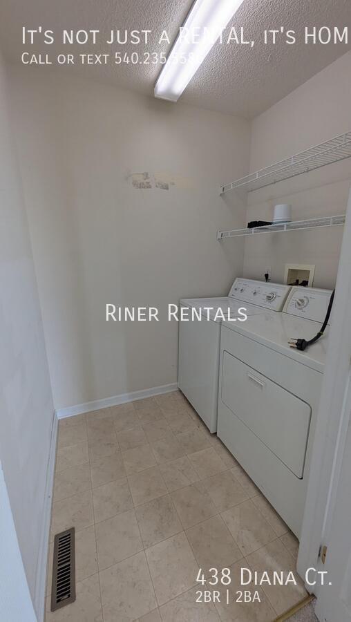 Foto del edificio - 438 Diana Ct