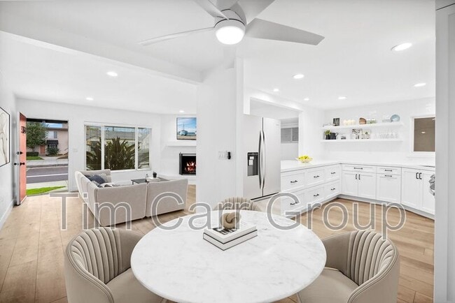 Foto del edificio - 526 Irvine Ave