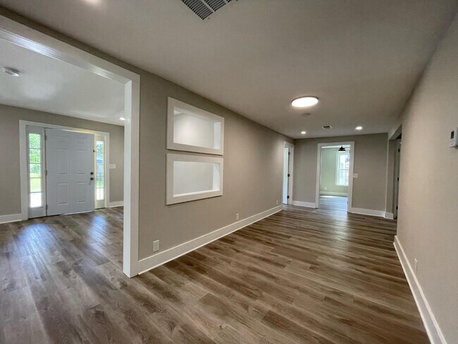 Foto del edificio - 1436 Sharon St NW