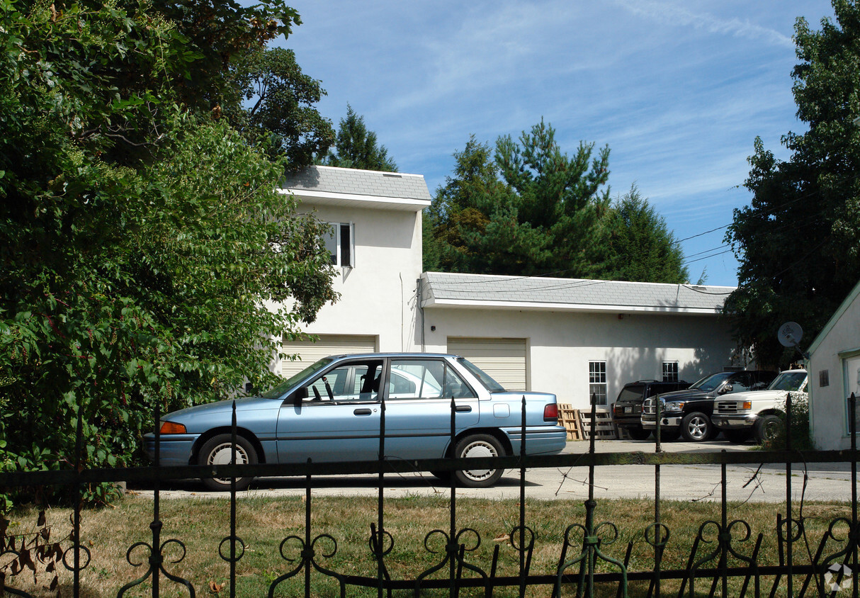 Building Photo - Bldg A