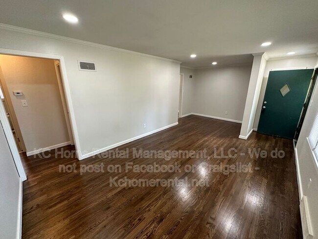 Building Photo - 8214 Jarboe St