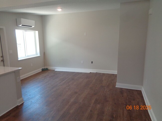 Foto del edificio - Daytona Beachside Newly Renovated Studio U...