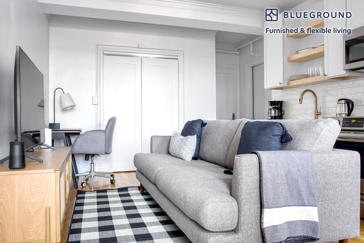 Foto principal - 1284 Beacon St