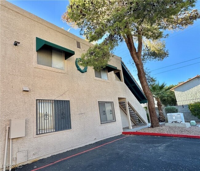 Foto del edificio - 6750 Del Rey Ave