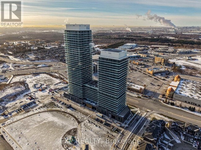 Building Photo - 15 Skyridge Dr