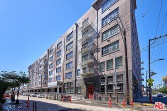 Building Photo - 1855 Industrial St